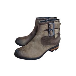Sorel Lolla Waterproof Leather Suede  Taupe Ankle Boot